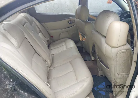 2001 Oldsmobile Aurora 4.0 z USA, uszkodzony, nr VIN 1G3GS64C814126911